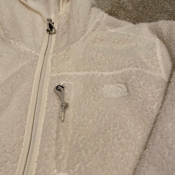 The North Face fleece jacket. Women’s size large. - Picture 5 of 8